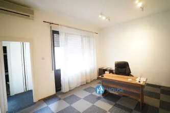 Inchiriere apartament 5 camere  in vila Romana - imagine 8