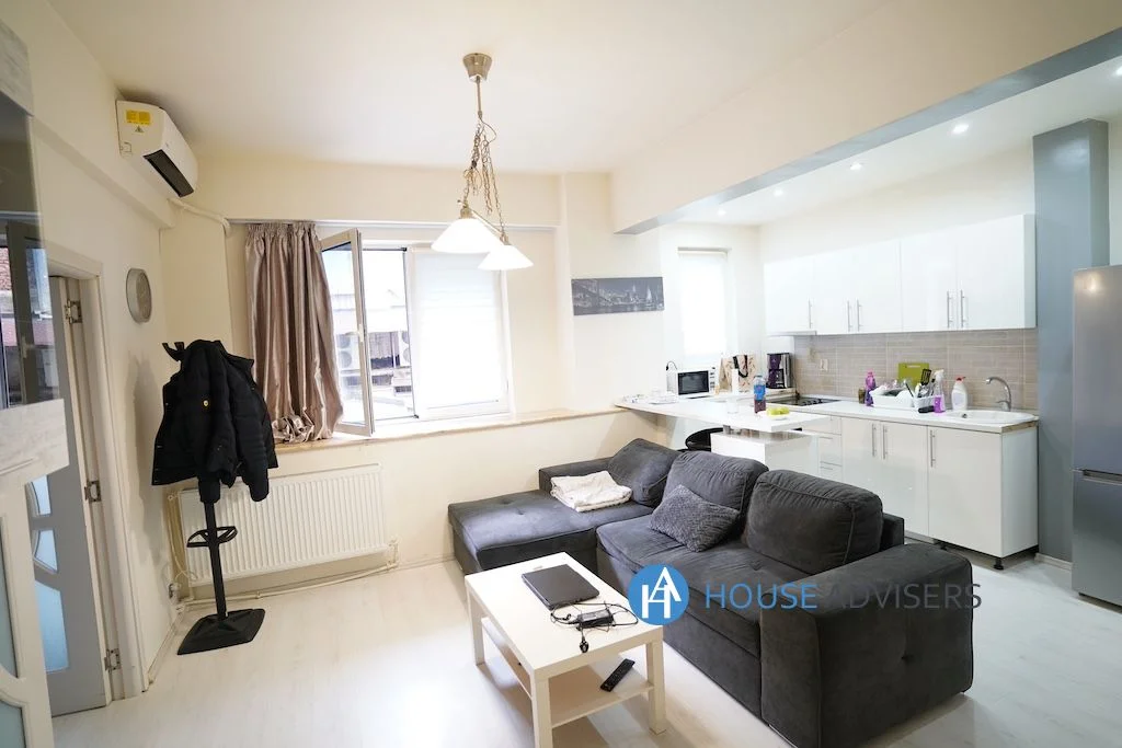 Inchiriere apartament 2 camere Romana - imagine 1