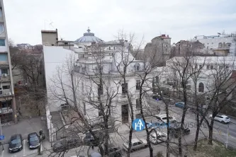 Inchiriere apartament 3 camere Romana - imagine 18