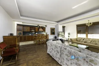 Inchiriere apartament 3 camere Romana - imagine 4