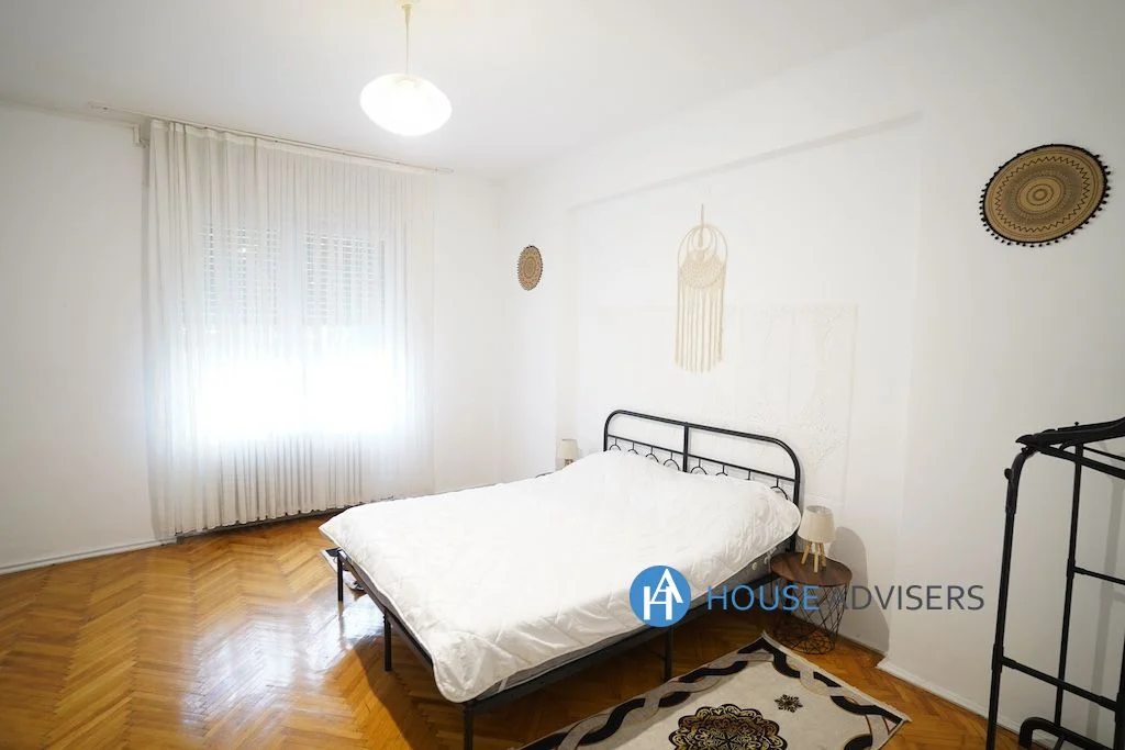 Inchiriere apartament 3 camere Romana - imagine 1