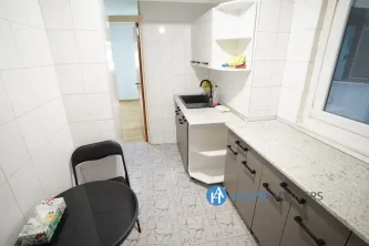 Inchiriere apartament 3 camere Romana - imagine 15