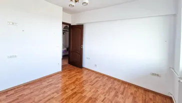 Apartament 3 camere decomandat, bucatarie mobilata si utilata, 79mp - imagine 11