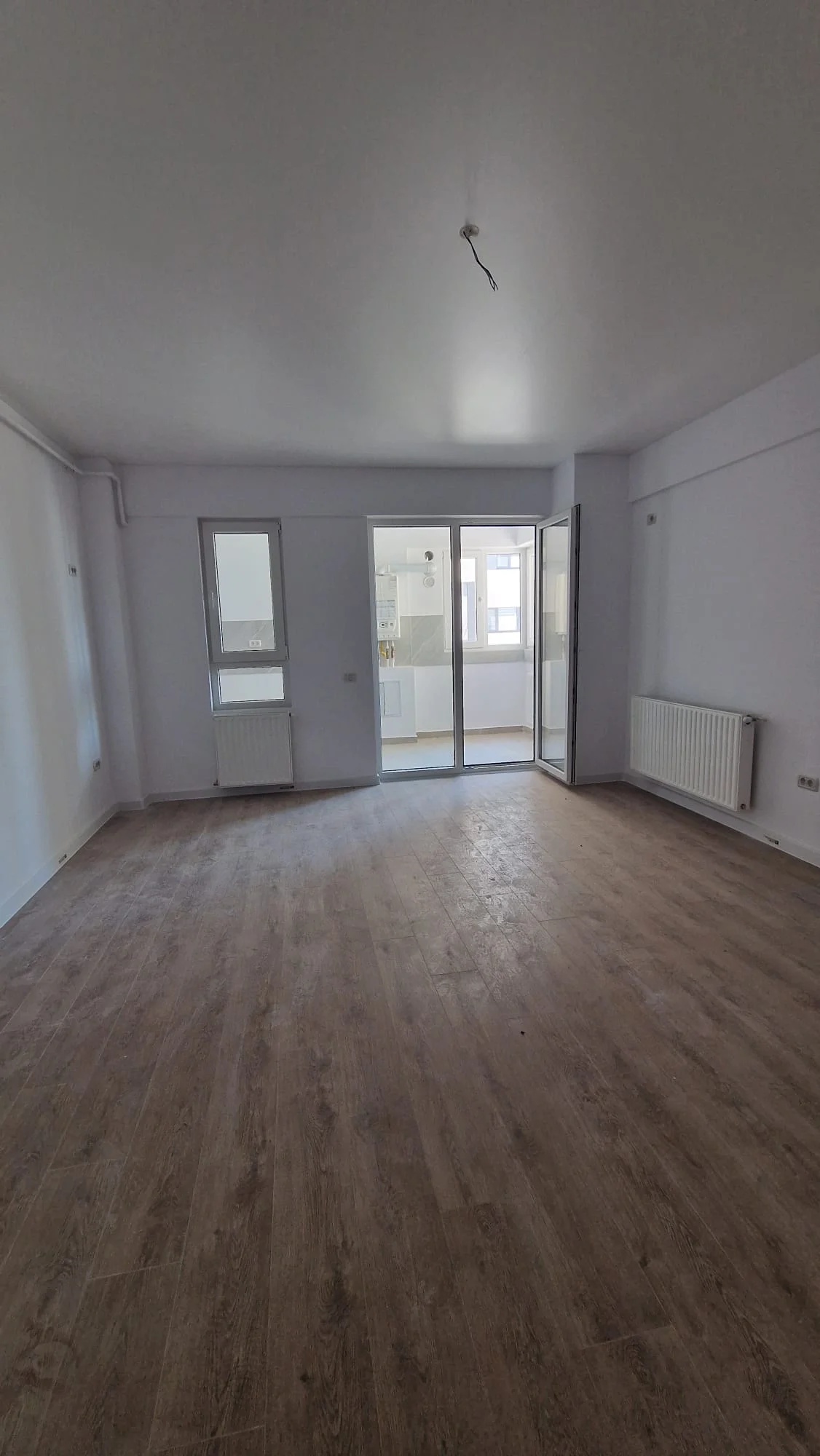 Apartament 3 camere finisat in Central Address - imagine 1