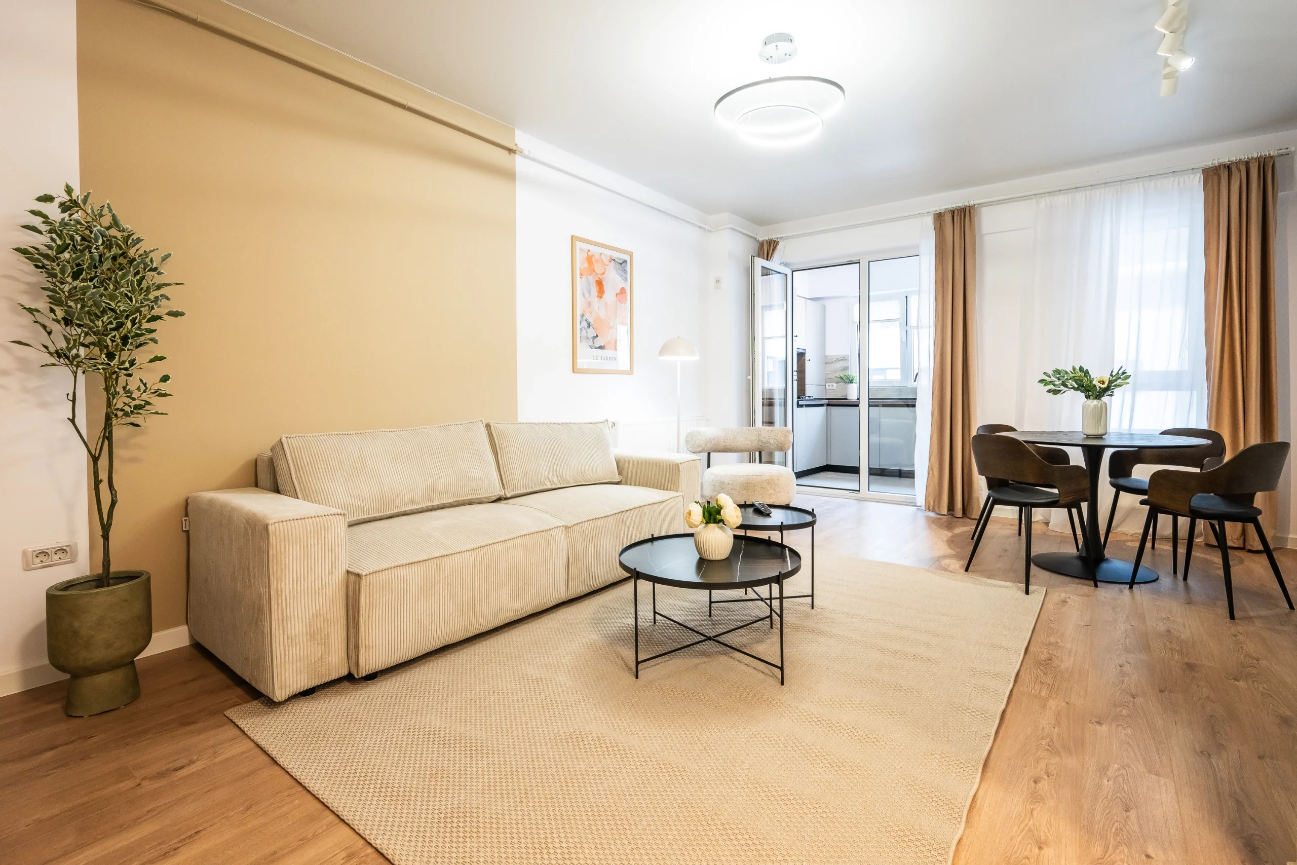 Apartament 2 camere – Central Address – Venit lunar intre 700-1000€ - imagine 1