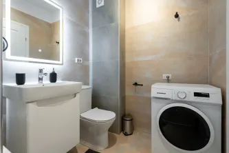 Apartament Mobilat cu Design, Central Address venit lunar intre 700-1000€   - imagine 15