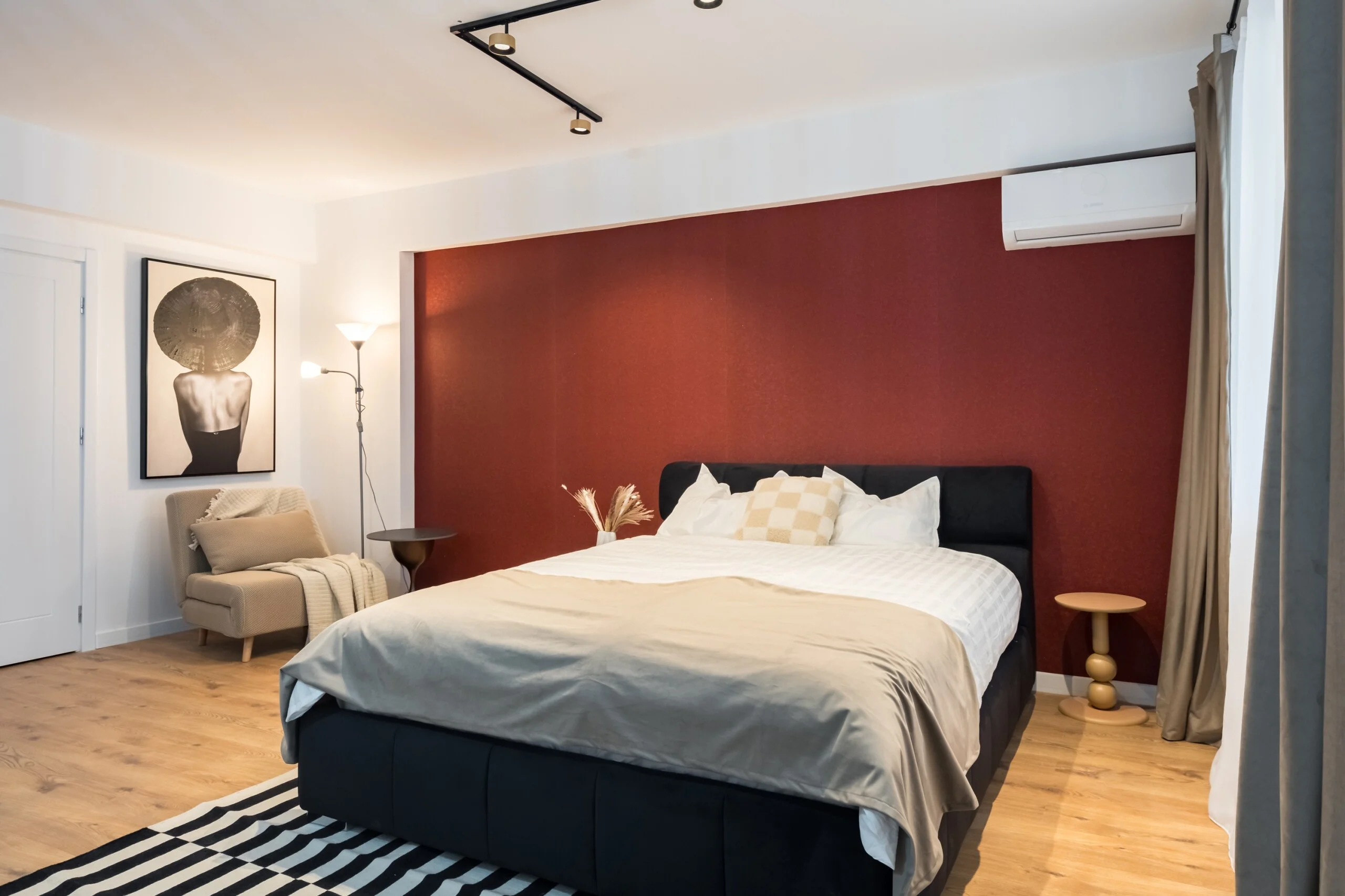 Ivory Residence venit lunar 500-800€ - imagine 1