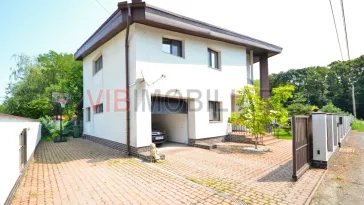 Baneasa - Teisani, vila P+1E, 6 camere, suprafata utila 212 mp - imagine 3