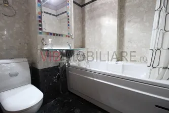 Piata Alba Iulia - Bld Decebal - Vedere bulevard - stradal - imagine 6