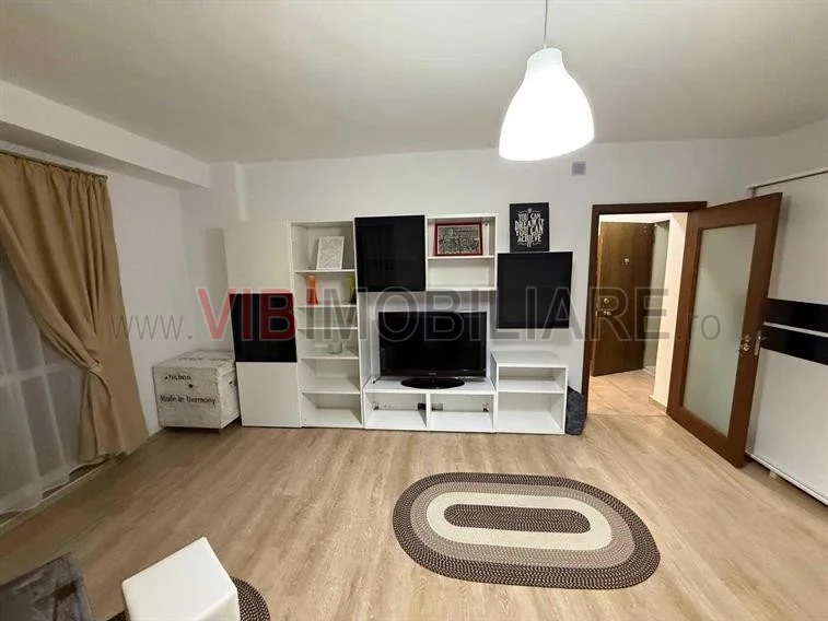 Piata Alba Iuia - Rond Alba Iulia - Burebista - imagine 1