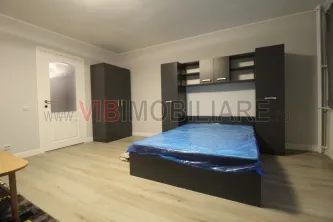 Piata Alba Iulia - Decebal - studio prima inchiriere - vedere bulevard - imagine 4