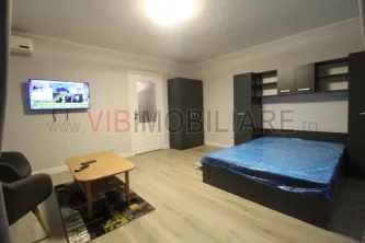Piata Alba Iulia - Decebal - studio prima inchiriere - vedere bulevard - imagine 7
