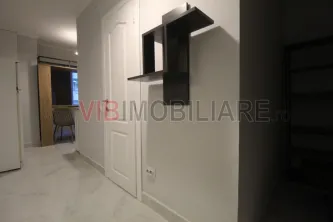 Piata Alba Iulia - Decebal - studio prima inchiriere - vedere bulevard - imagine 8