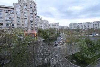Piata Alba Iulia - Decebal - studio prima inchiriere - vedere bulevard - imagine 17