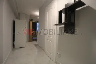 Piata Alba Iulia - Decebal - studio prima inchiriere - vedere bulevard - imagine 13