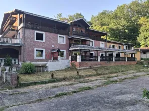 Proprietate turistică | Fost hotel | Teren 8900 mp | Aproape de Dunăre - imagine 3