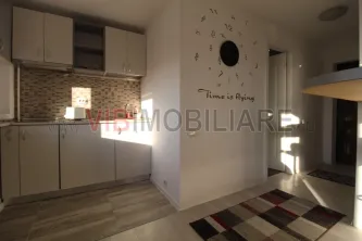 Decebal - Piata Alba Iulia- stradal - studio complet renovat - imagine 6