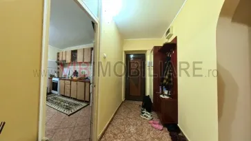 Apartament 3 camere Central - parter- 80 mp - boxa inclusa - imagine 6