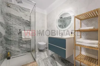 Titanic White, apartament lux, vedere frontala la mare - imagine 11