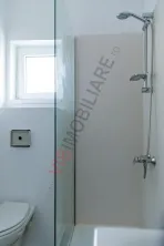 Casa cu 4 camere intabulata in ansamblu cu iesire la lac - Crevedia - imagine 18