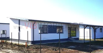 Casa cu 4 camere intabulata in ansamblu cu iesire la lac - Crevedia - imagine 3