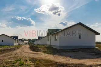 Casa cu 4 camere intabulata in ansamblu cu iesire la lac - Crevedia - imagine 20