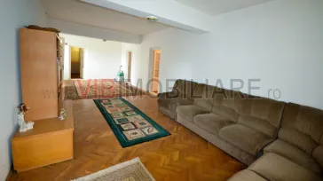 Urlati - Str Eternitatii - Vila 12 camere - teren 1081mp - 2 garaje - imagine 27