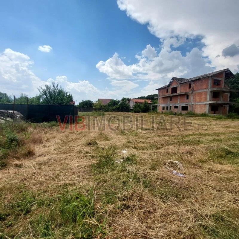 Balotesti - Str. Fieni - teren intravilan 1225 mp langa padure - imagine 1