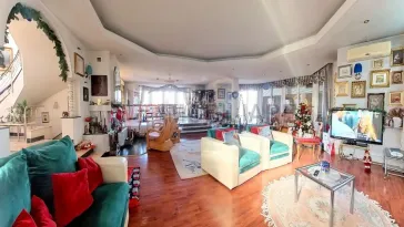 Vila deosebita pe Malul Lacului Grivita – Confort si Eleganta! - imagine 6