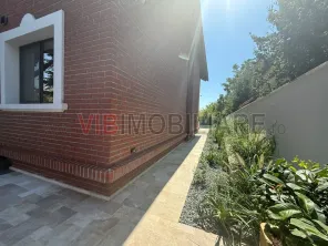 Vila de lux – Strada Sofia | Design exclusiv, dotari hi-tech, piscina - imagine 14